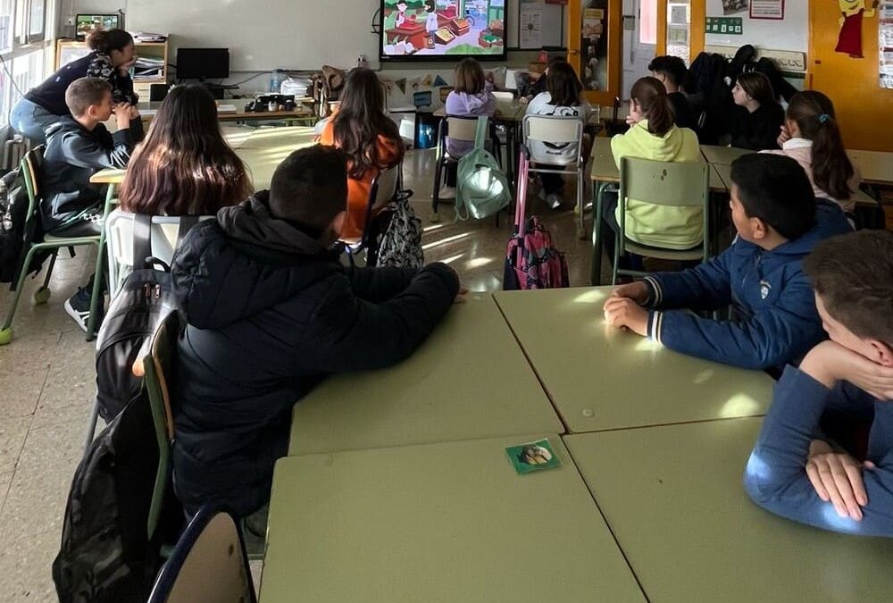 Los niños y niñas del CEIP Francisco Grangel Mascarós de l’Alcora han participado en el proyecto educativo ‘Construye Valores’ de la ONGD Medicusmundi Mediterrània