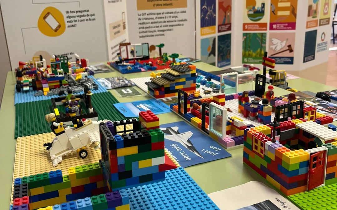 El alumnado de primaria de Els Ibarsos, Sierra Engarcerán y Rosildos expone sus maquetas de ‘Construye Valores’