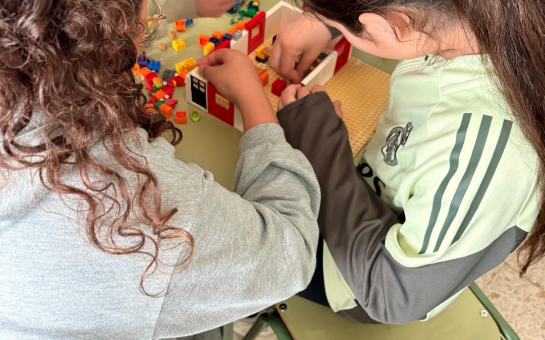 El CEIP Reyes Católicos participa en Construye Valores con un taller y exposición sobre alimentación y consumo responsable
